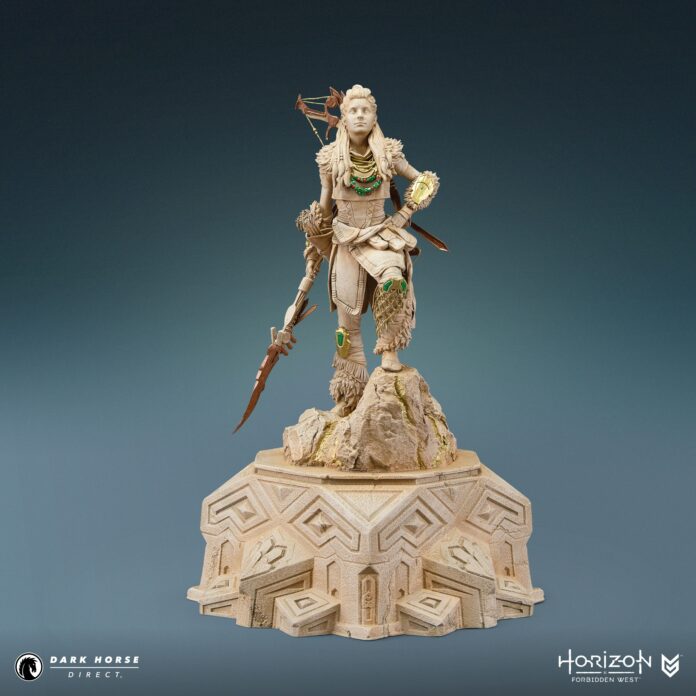 DARK HORSE DIRECT AND GUERRILLA UNVEIL A MONUMENTAL NEW HORIZON
FORBIDDEN WEST ALOY STATUE