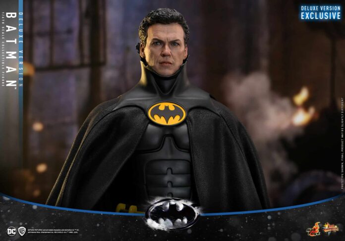 Hot Toys Batman (Batman Returns) 1/6 Scale Figure gets a deluxe version