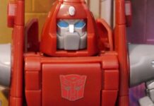 Transformers: Age of The Primes – Powerglide is a great update to the classic character Transformers: Age of The Primes – Powerglide is a great update to the classic character