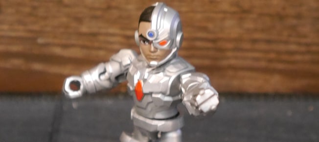 Blokees Build: DC Defender Version 02 Justice League - Cyborg - Graphic Policy Blokees Build: DC Defender Version 02 Justice League - Cyborg - Graphic Policy